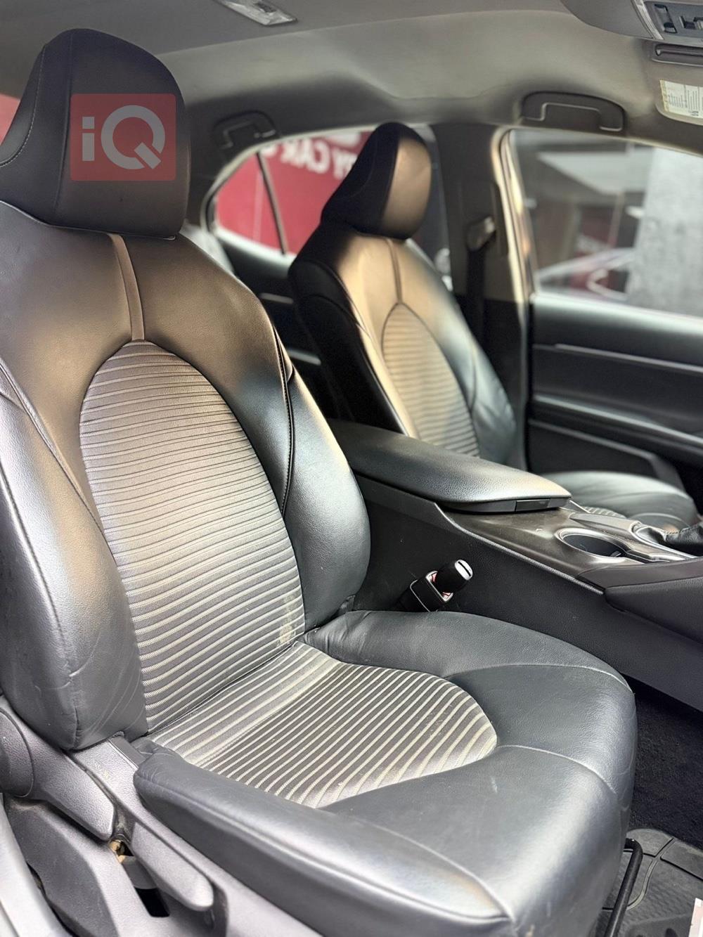 تۆیۆتا کامری